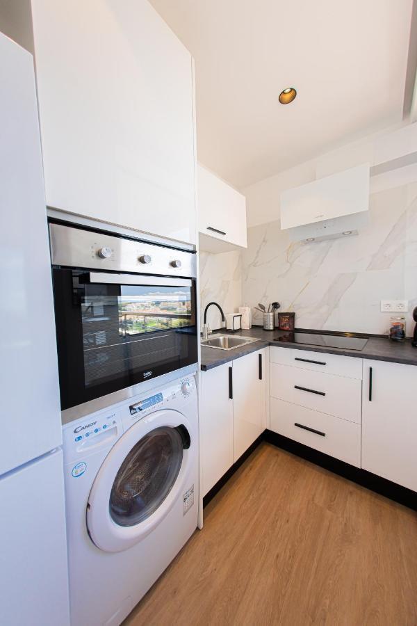 Amazing With Stunning Views Appartamento