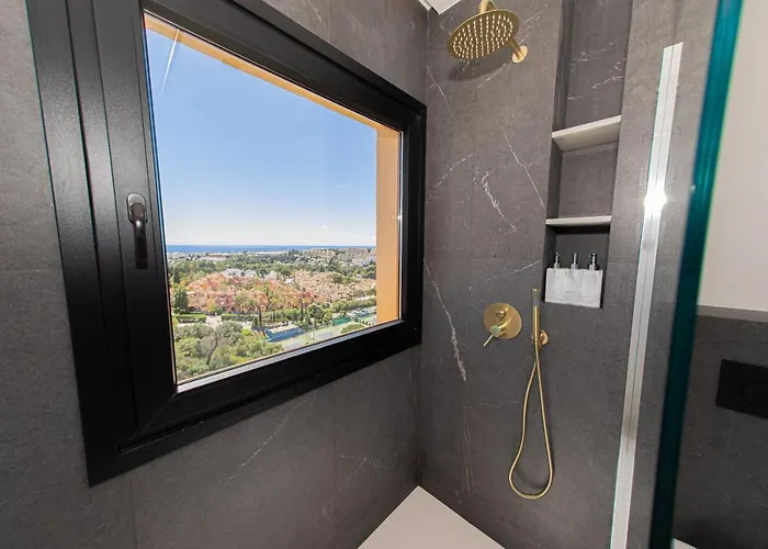 Amazing Apartment With Stunning Views